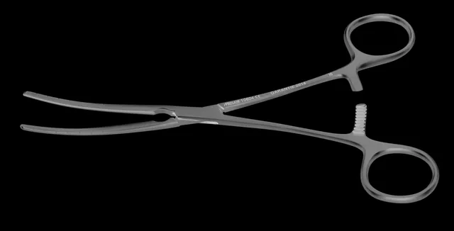 Vascular clamp coarctation Cooley Cur V. 17 cm — REF 10604P