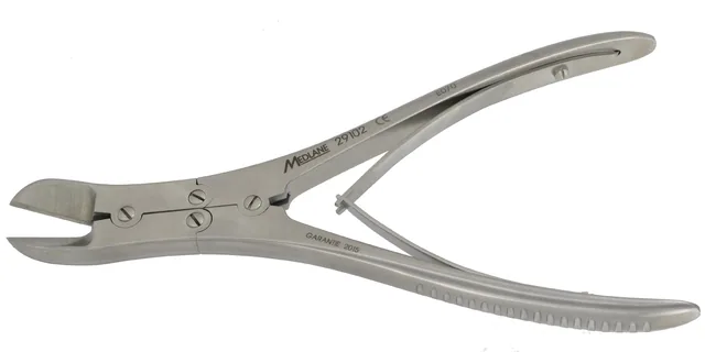 Cutting forceps Db Bxl. List. Ru Skin 18 cm angled — REF 29102P
